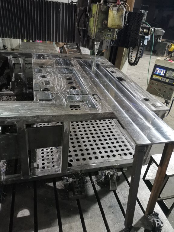 大型龍門銑加工，數控龍門銑加工，